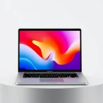 Apple's New MacBook Will Feature Touchscreen After 20 Years